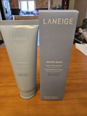 NIB Laneige Water Bank Blue Hyaluronic Cleansing Foam